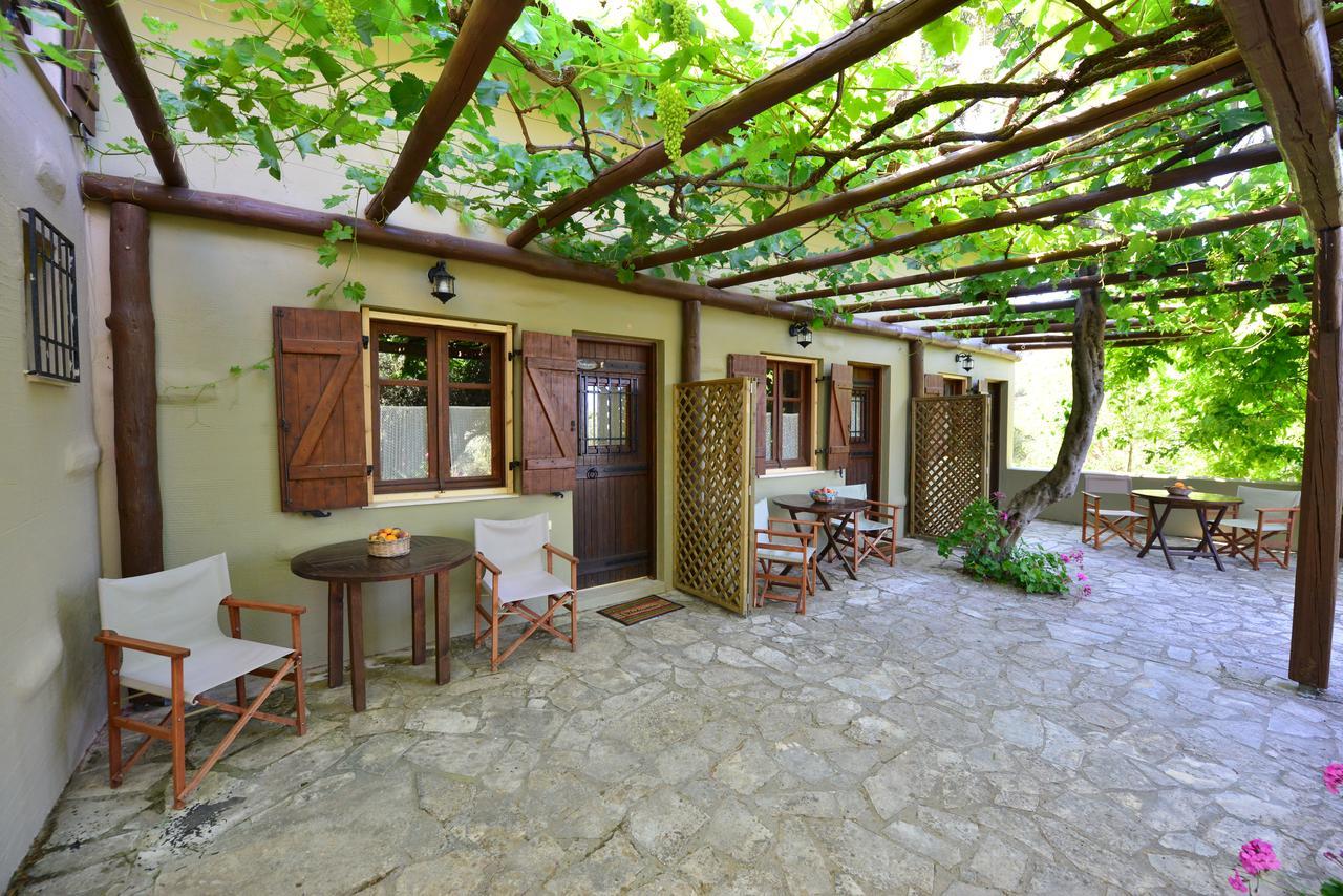 Viglatoras Sárkhos Exterior foto